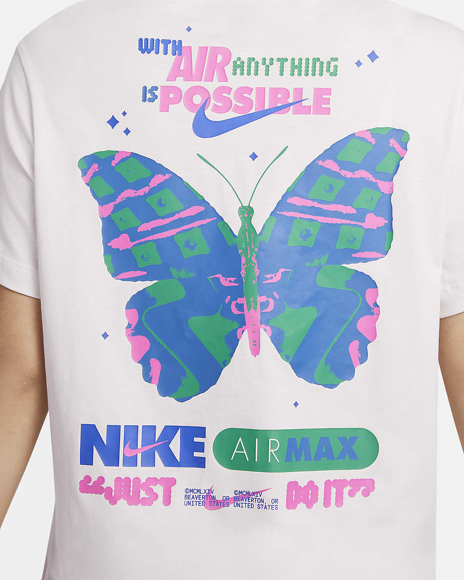 Nike Sportswear Women s Graphic T Shirt